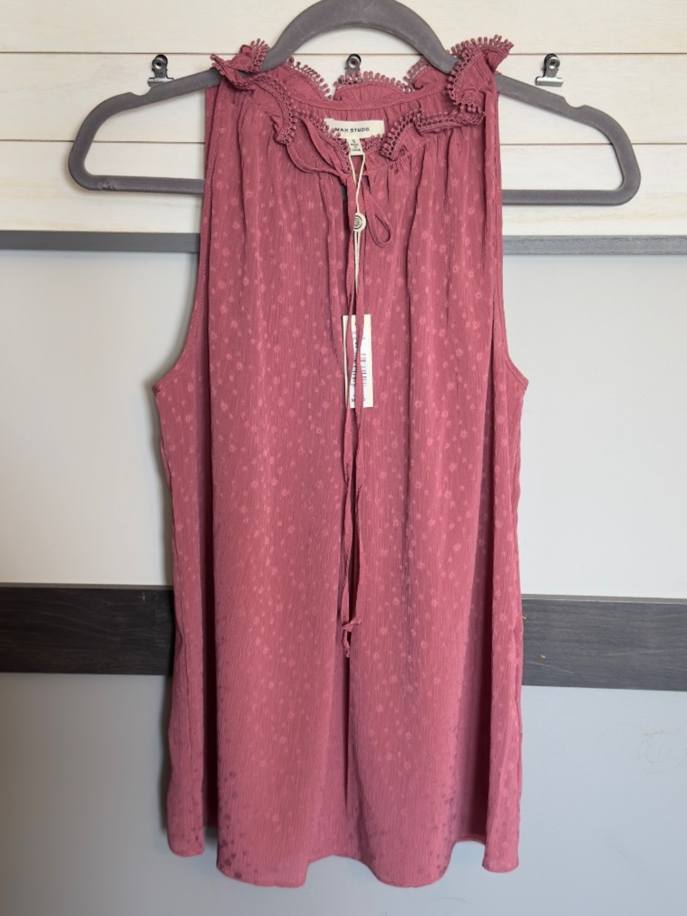 MAX STUDIO tank top blouse ruffle neck tie keyhole polka dot size small nwt